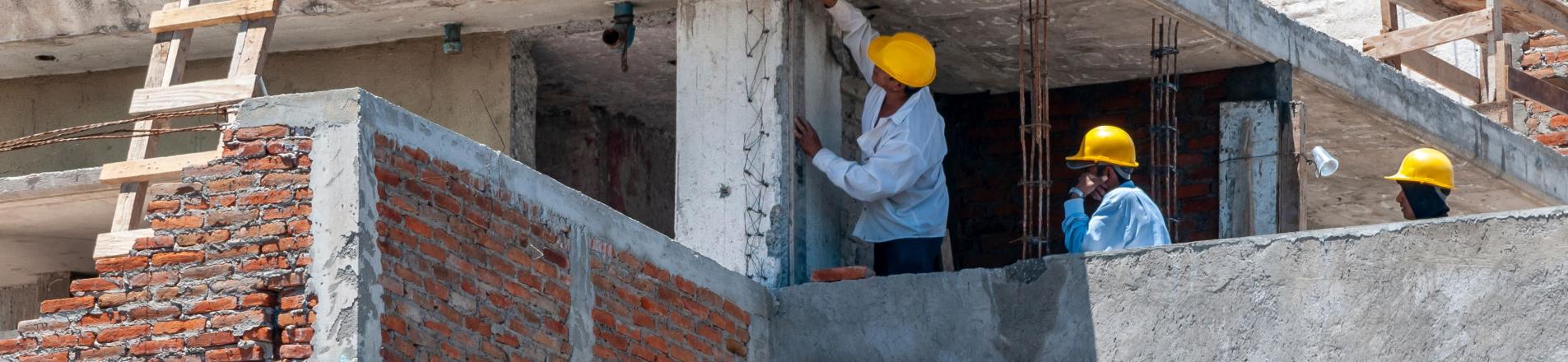 construction workers in mexico