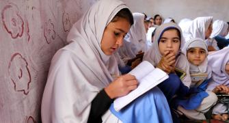 children in school in Pakistan - European Union, 2020 (photographer Mallika Panorat)